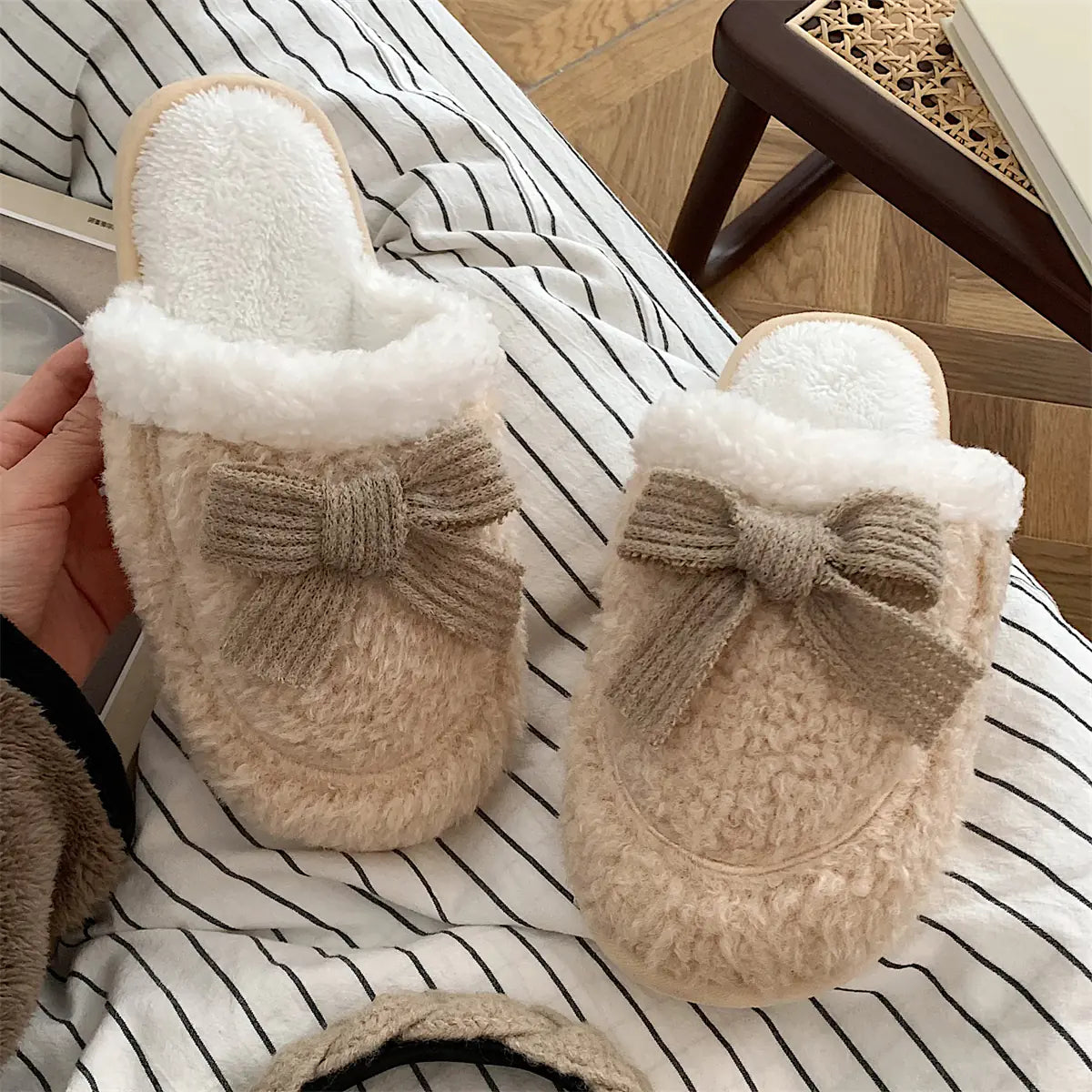 Plush Non-Slip Winter Shoes
