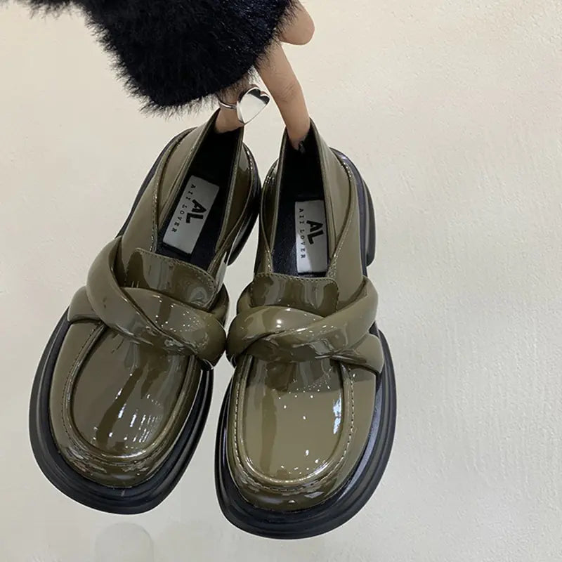 Japanese Thick Sole Round Toe Small Leather Shoes