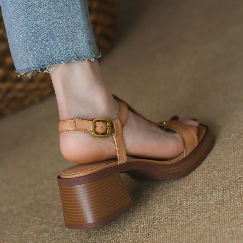 Women's Mid-Heel Leather