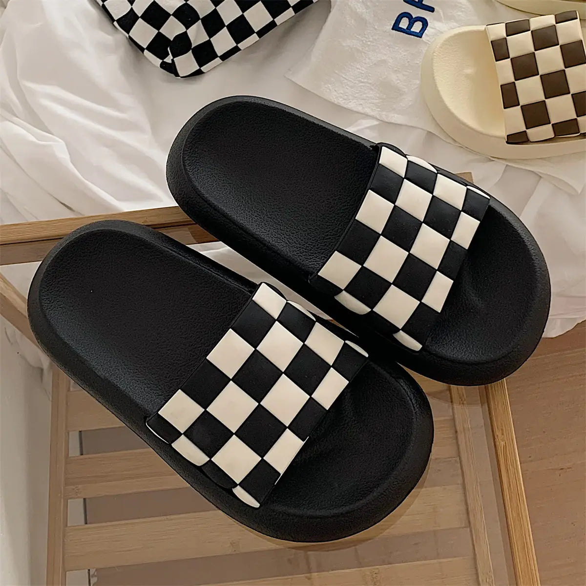 Soft Bottom Checkerboard Non-Slip Sandals
