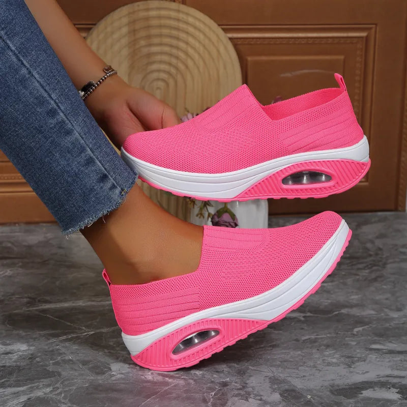 Versatile Mesh Shoes