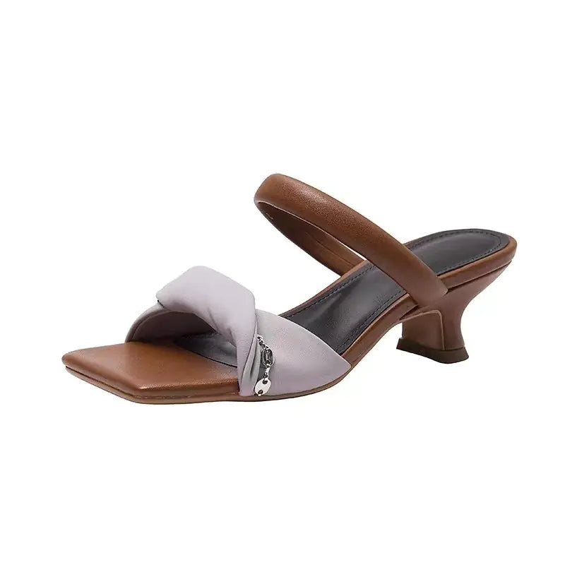 Korean Women's Sandals with Fabric and Chunky Heell