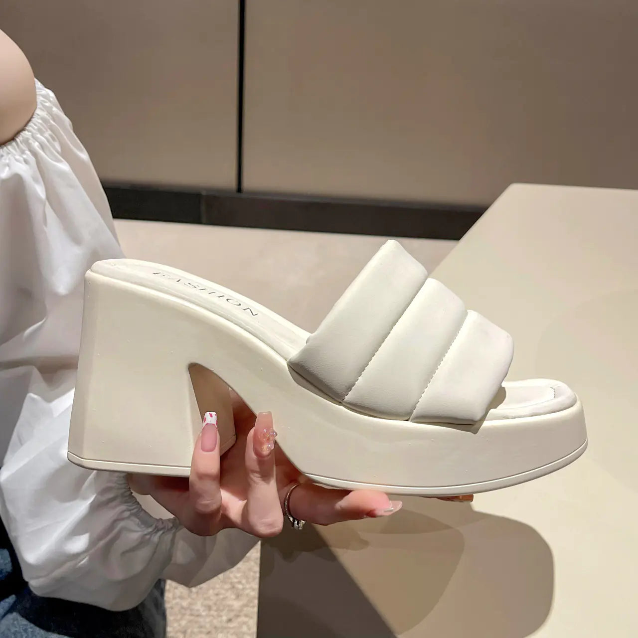 Women's Chunky Heel