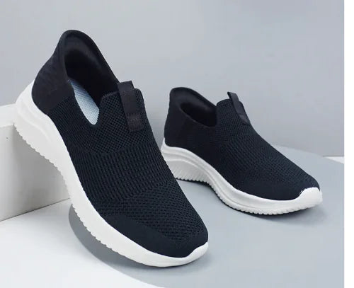 Easy-Wear Sports Shoes