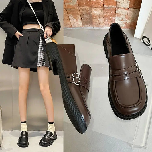 Autumn Heart Button Retro Round Toe Leather Shoes